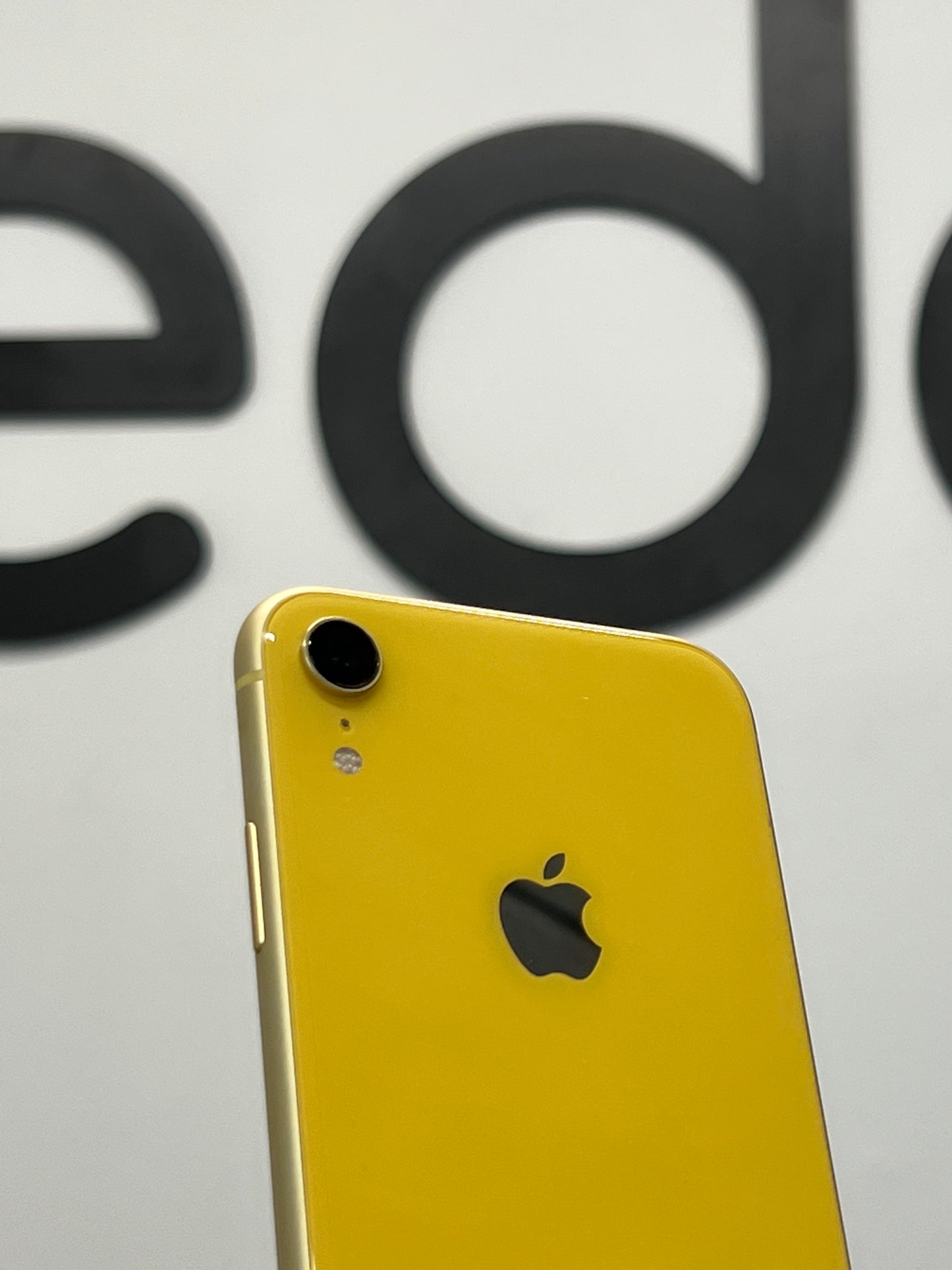 iPhone XR 64gb Giallo #1656